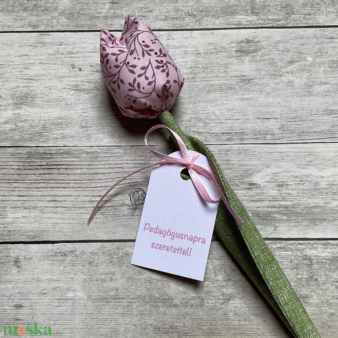 Textil tulipán- pedagógusnapra - otthon & életmód - dekoráció - virágdísz és tartó - csokor & virágdísz - Meska.hu Textil tulipán- pedagógusnapra - otthon & életmód - dekoráció - virágdísz és tartó - csokor & virágdísz - Meska.hu