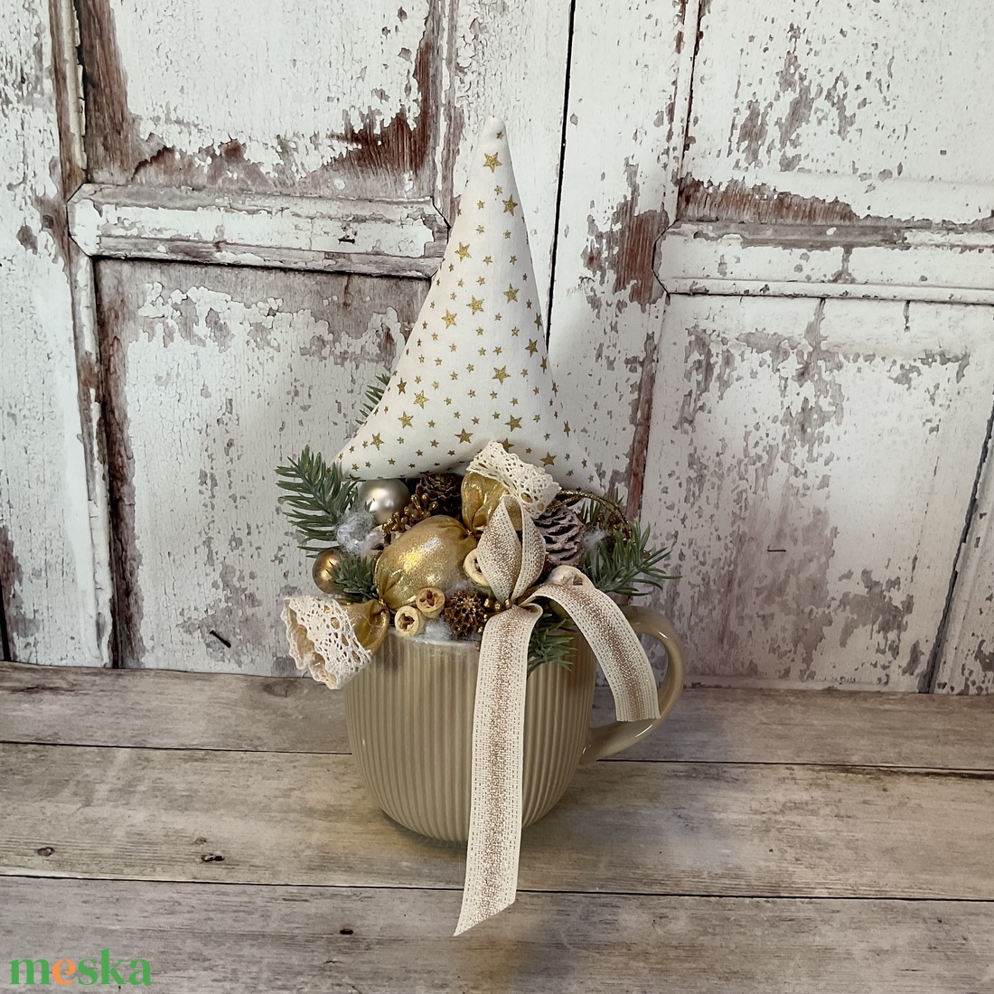 Karácsonyi dekoráció textil szaloncukorral - karácsony - adventi díszek - adventi asztaldísz - Meska.hu