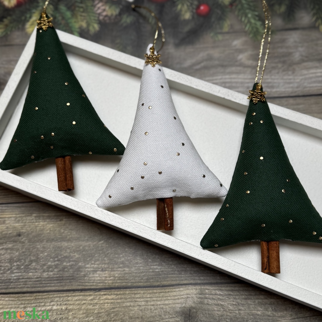 Fenyőfa karácsonyfadísz fahéjszárral /szett: 3 db/ - karácsony - karácsonyi lakásdekoráció - karácsonyfadíszek - Meska.hu