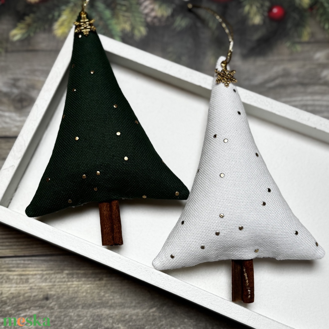 Fenyőfa karácsonyfadísz fahéjszárral /szett: 2 db/ - karácsony - karácsonyi lakásdekoráció - karácsonyfadíszek - Meska.hu