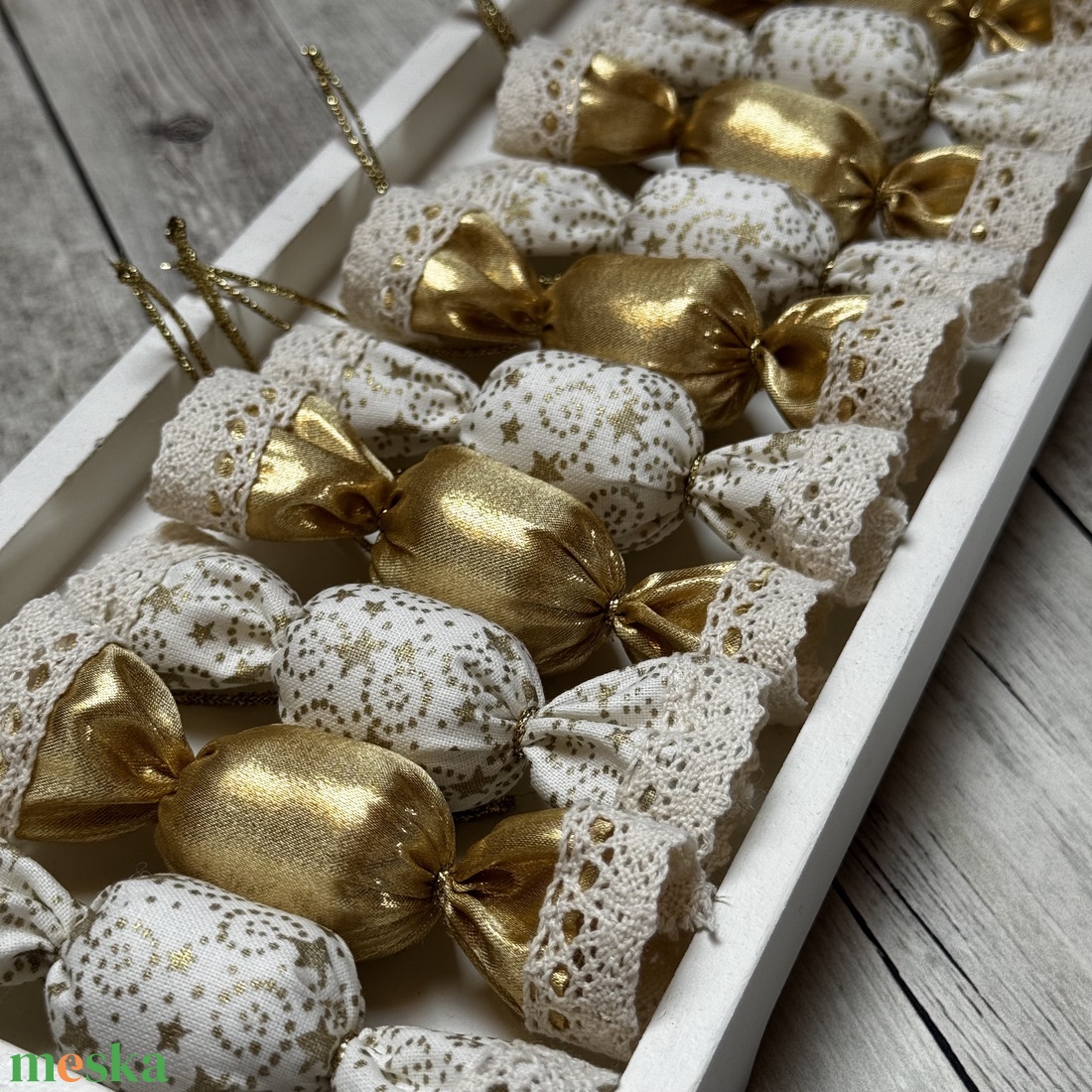 Textil szaloncukor /szett: 10 db/ - karácsony - karácsonyi lakásdekoráció - karácsonyfadíszek - Meska.hu