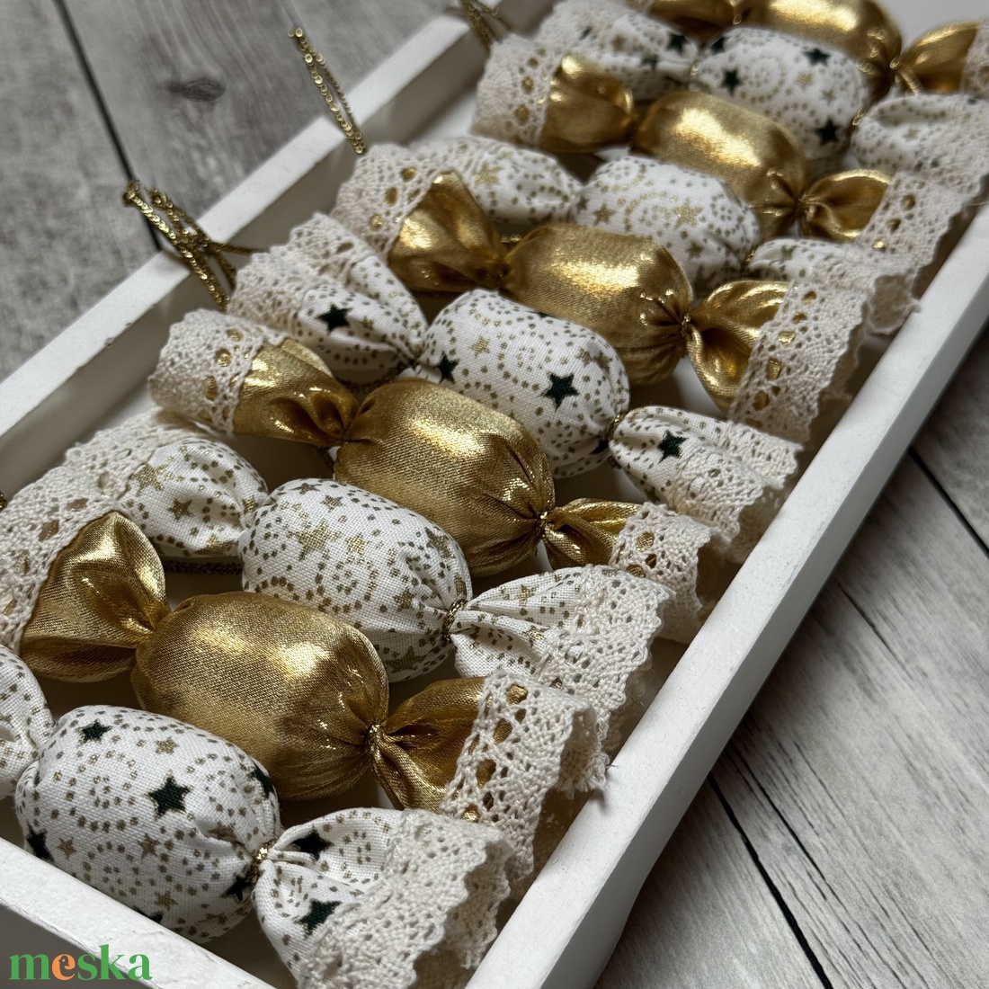 Textil szaloncukor /szett: 10 db/ - karácsony - karácsonyi lakásdekoráció - karácsonyfadíszek - Meska.hu