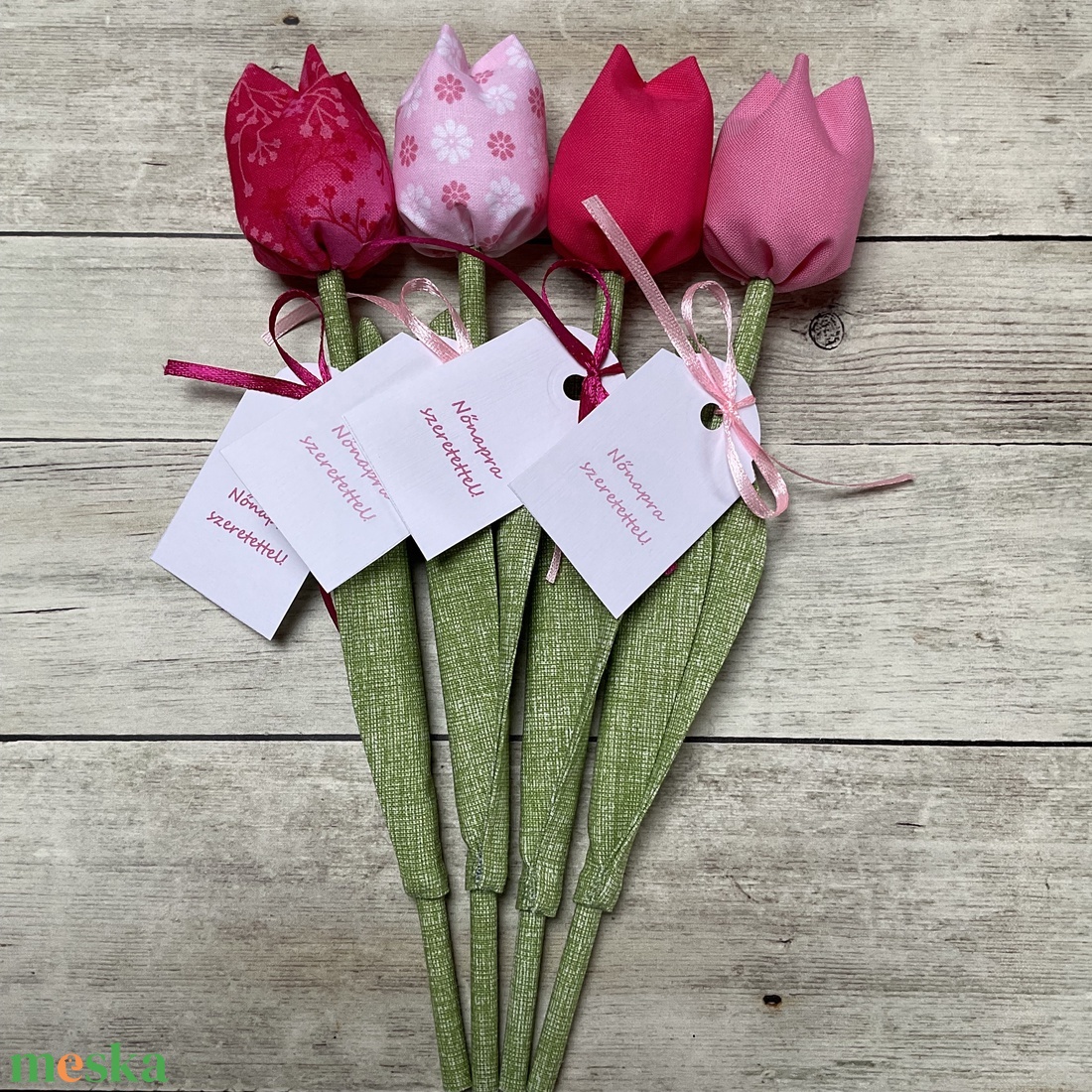 Nőnapi textil tulipánok / szett: 4 db/ ingyen ajándékkísérővel - otthon & életmód - dekoráció - virágdísz és tartó - csokor & virágdísz - Meska.hu
