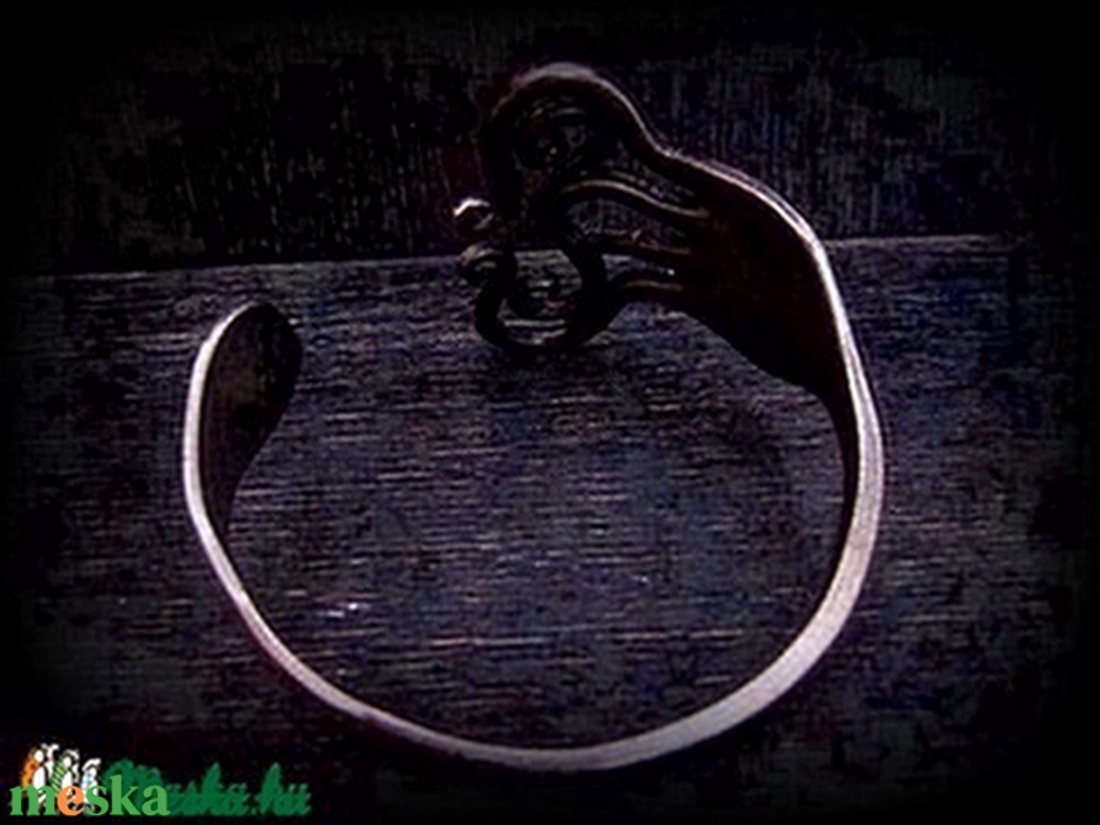 villa karkötő lobogás - ékszer - karkötő - karperec - Meska.hu