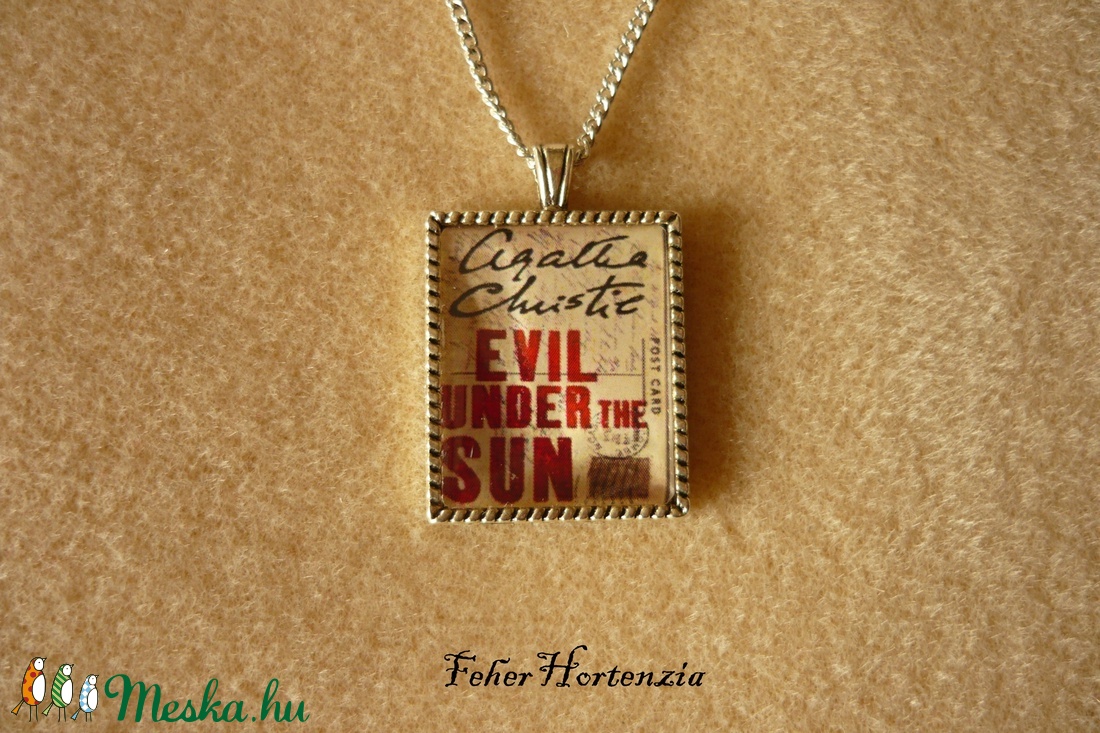 Agatha Christie: Nyaraló gyilkosok (ezüst) - ékszer - nyaklánc - medálos nyaklánc - Meska.hu Agatha Christie: Nyaraló gyilkosok (ezüst) - ékszer - nyaklánc - medálos nyaklánc - Meska.hu