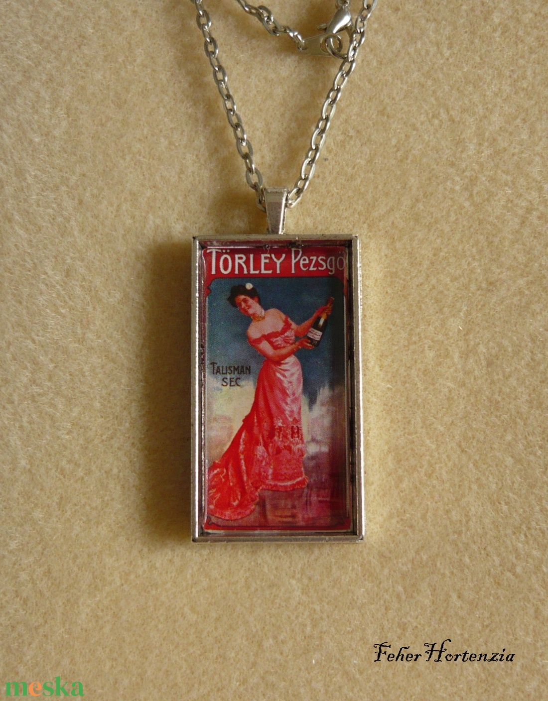 Törley nyaklánc - ezüst színű (24x47 mm) - ékszer - nyaklánc - medálos nyaklánc - Meska.hu Törley nyaklánc - ezüst színű (24x47 mm) - ékszer - nyaklánc - medálos nyaklánc - Meska.hu