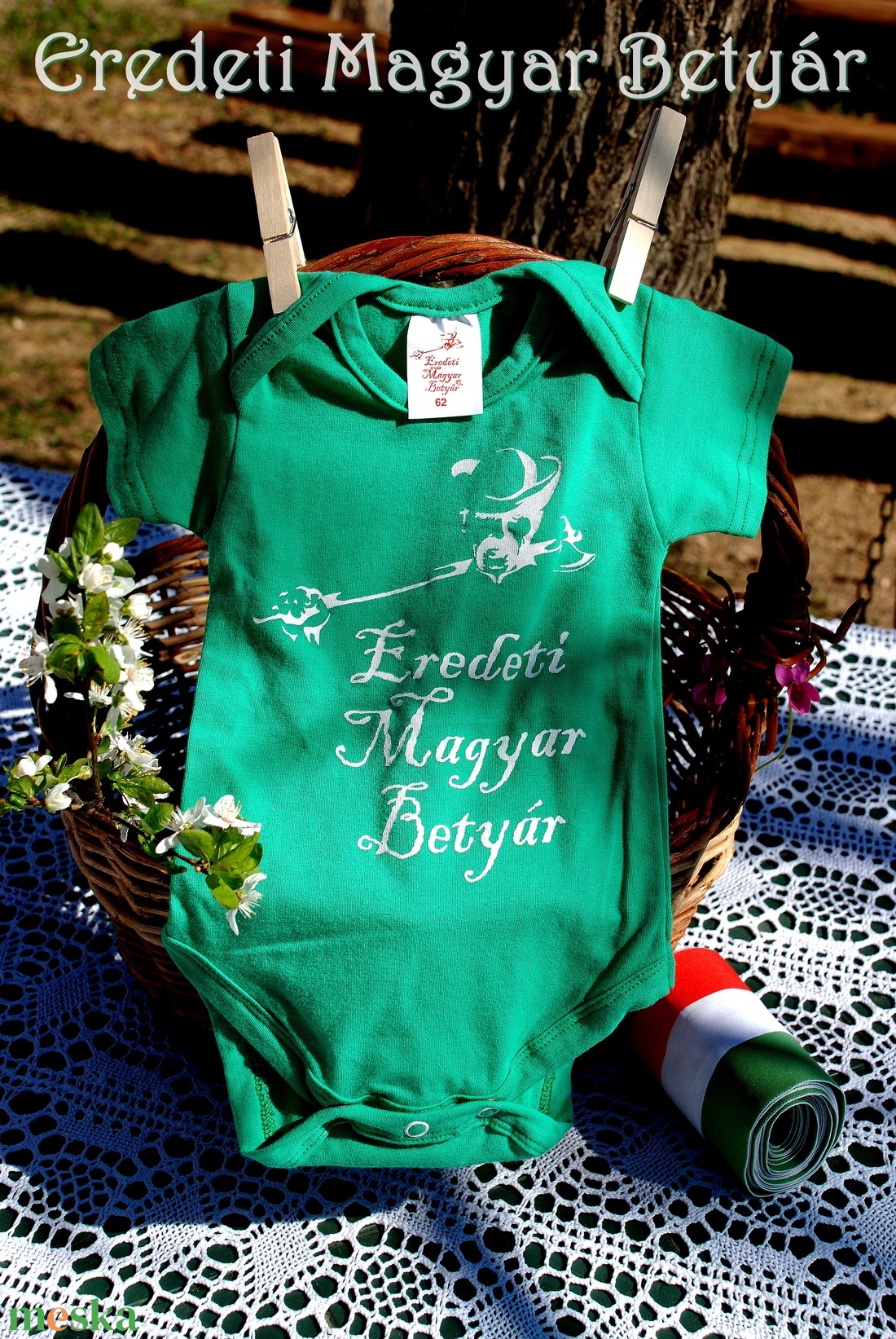 Eredeti Magyar Betyár bodri zöld RU - ruha & divat - babaruha & gyerekruha - body - Meska.hu Eredeti Magyar Betyár bodri zöld RU - ruha & divat - babaruha & gyerekruha - body - Meska.hu