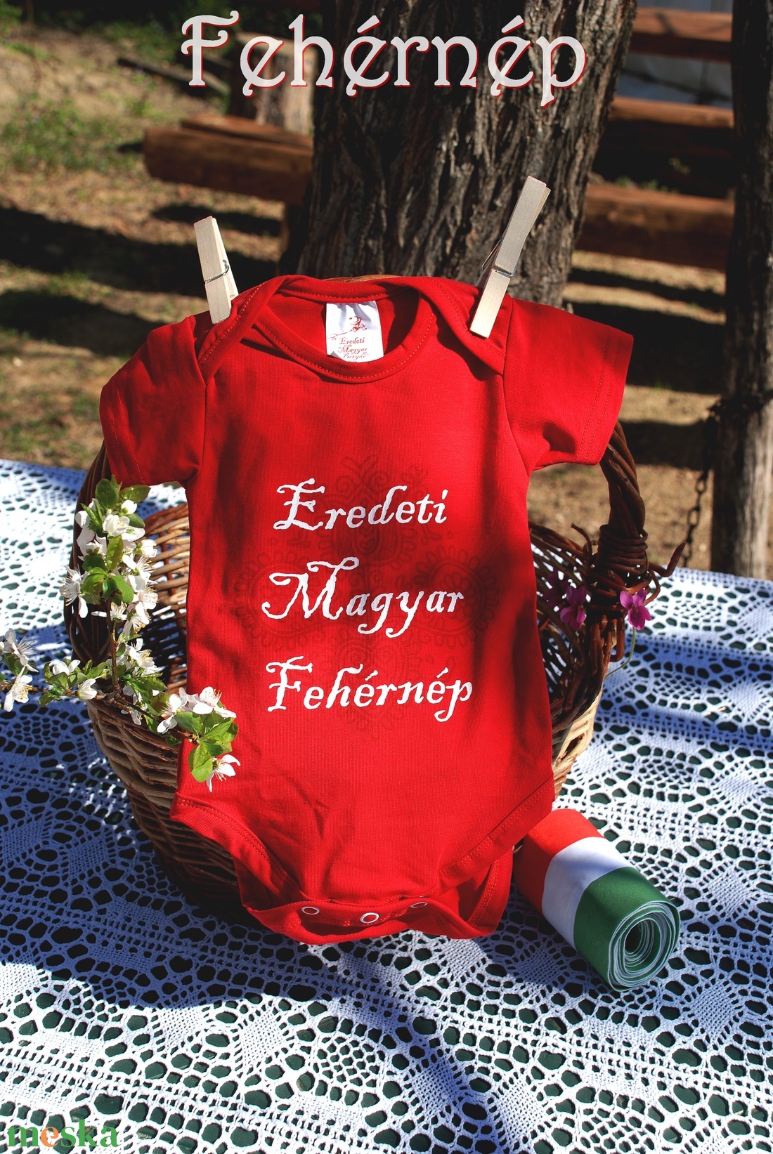 Eredeti Magyar Fehérnép bodri piros RU - ruha & divat - babaruha & gyerekruha - body - Meska.hu Eredeti Magyar Fehérnép bodri piros RU - ruha & divat - babaruha & gyerekruha - body - Meska.hu