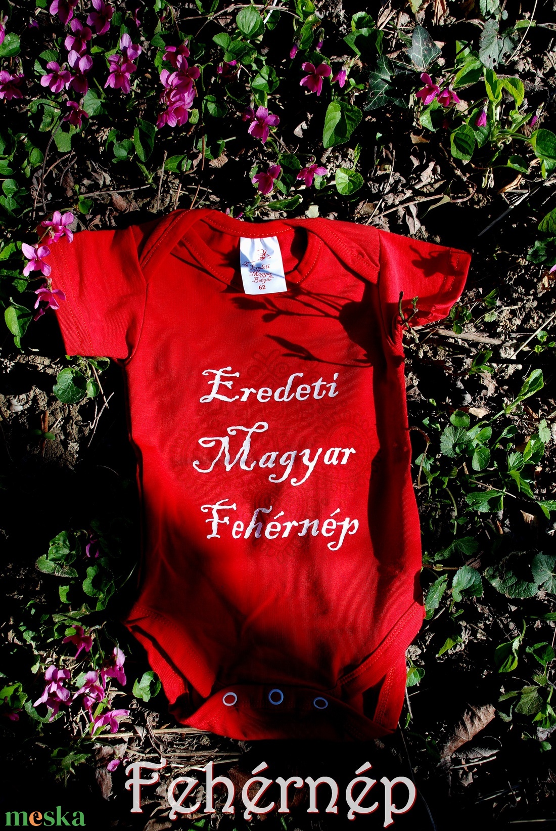 Eredeti Magyar Fehérnép bodri piros RU - ruha & divat - babaruha & gyerekruha - body - Meska.hu Eredeti Magyar Fehérnép bodri piros RU - ruha & divat - babaruha & gyerekruha - body - Meska.hu