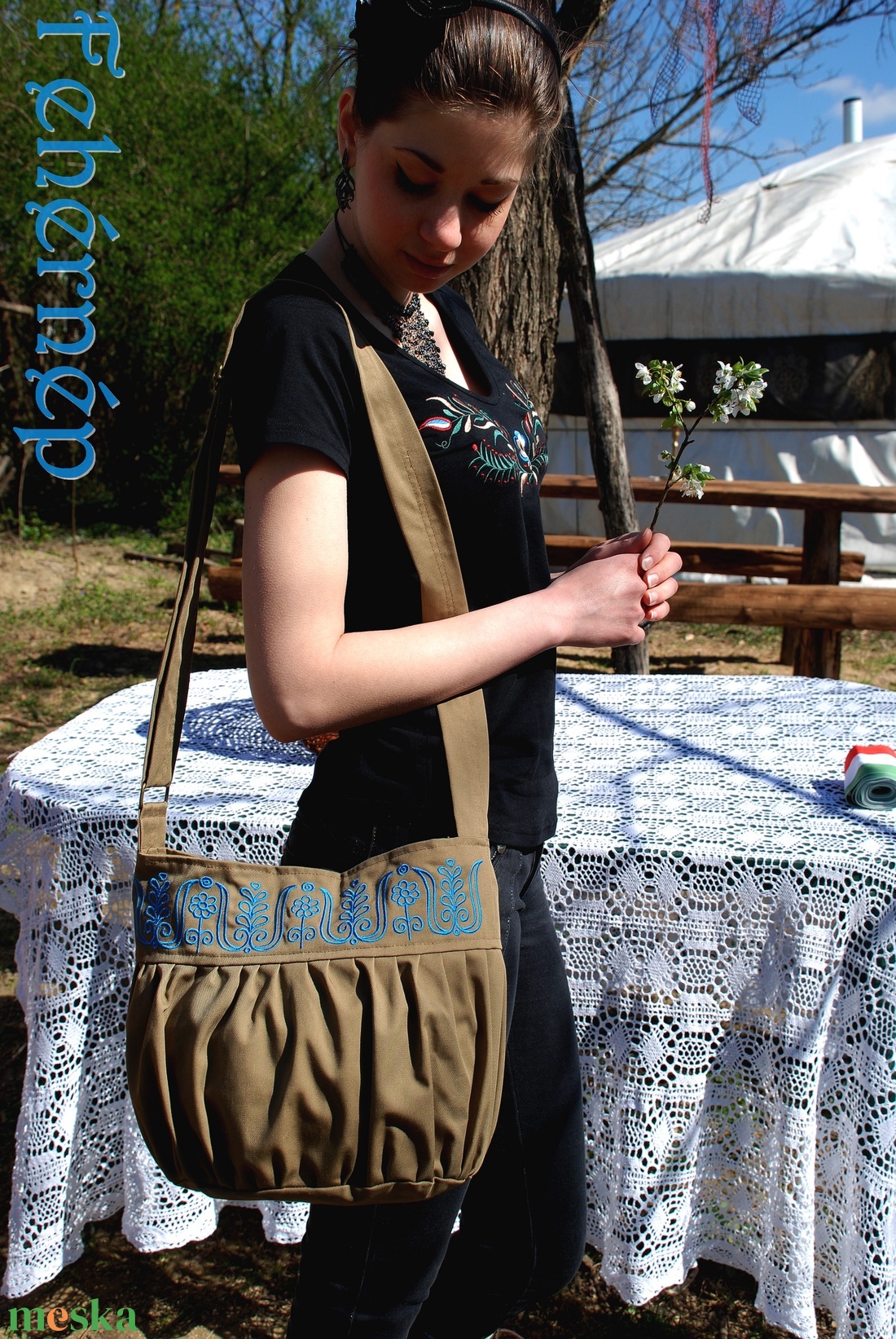 Kalotaszegi Szépasszony buggyos táskája (barna-türkiz) - táska & tok - kézitáska & válltáska - vállon átvethető táska - Meska.hu