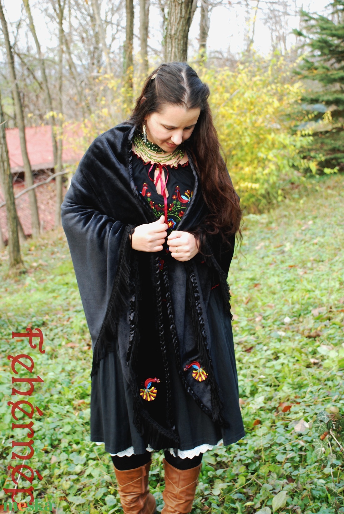 Rábaközi nagykendő - ruha & divat - sál, sapka, kendő - vállkendő - Meska.hu Rábaközi nagykendő - ruha & divat - sál, sapka, kendő - vállkendő - Meska.hu