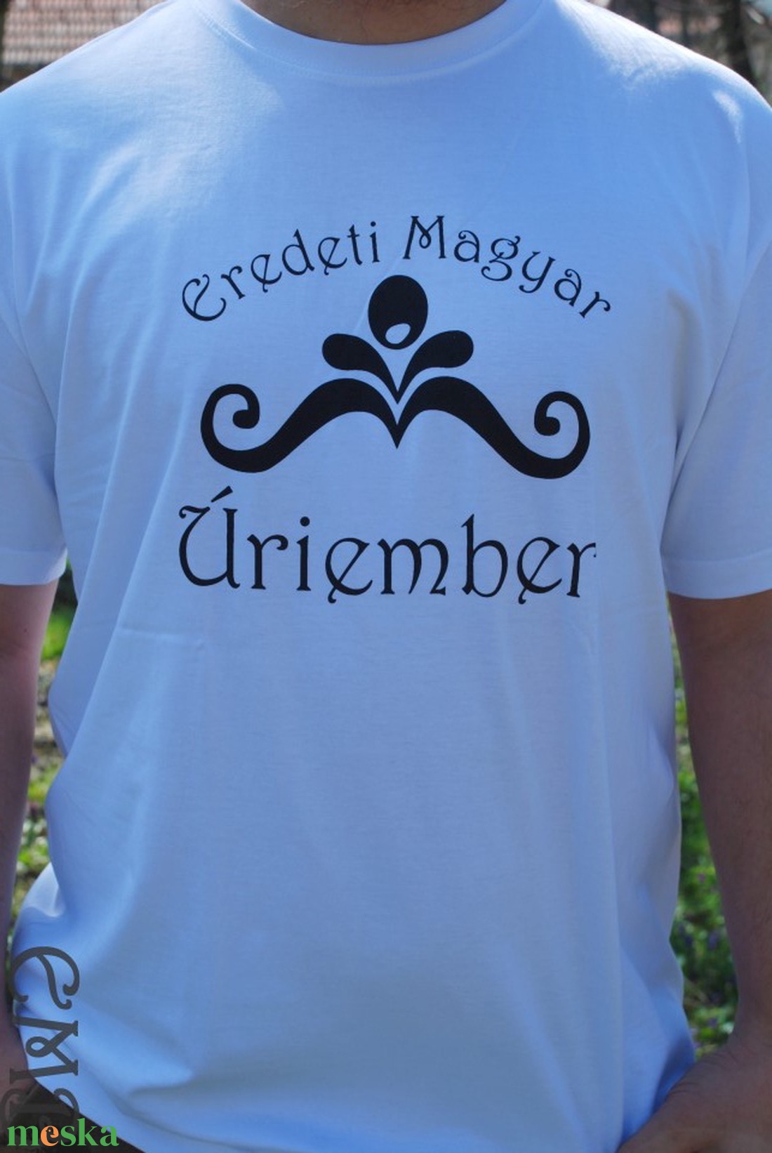 Eredeti Magyar Úriember fehér - ruha & divat - férfi ruha - póló - Meska.hu Eredeti Magyar Úriember fehér - ruha & divat - férfi ruha - póló - Meska.hu
