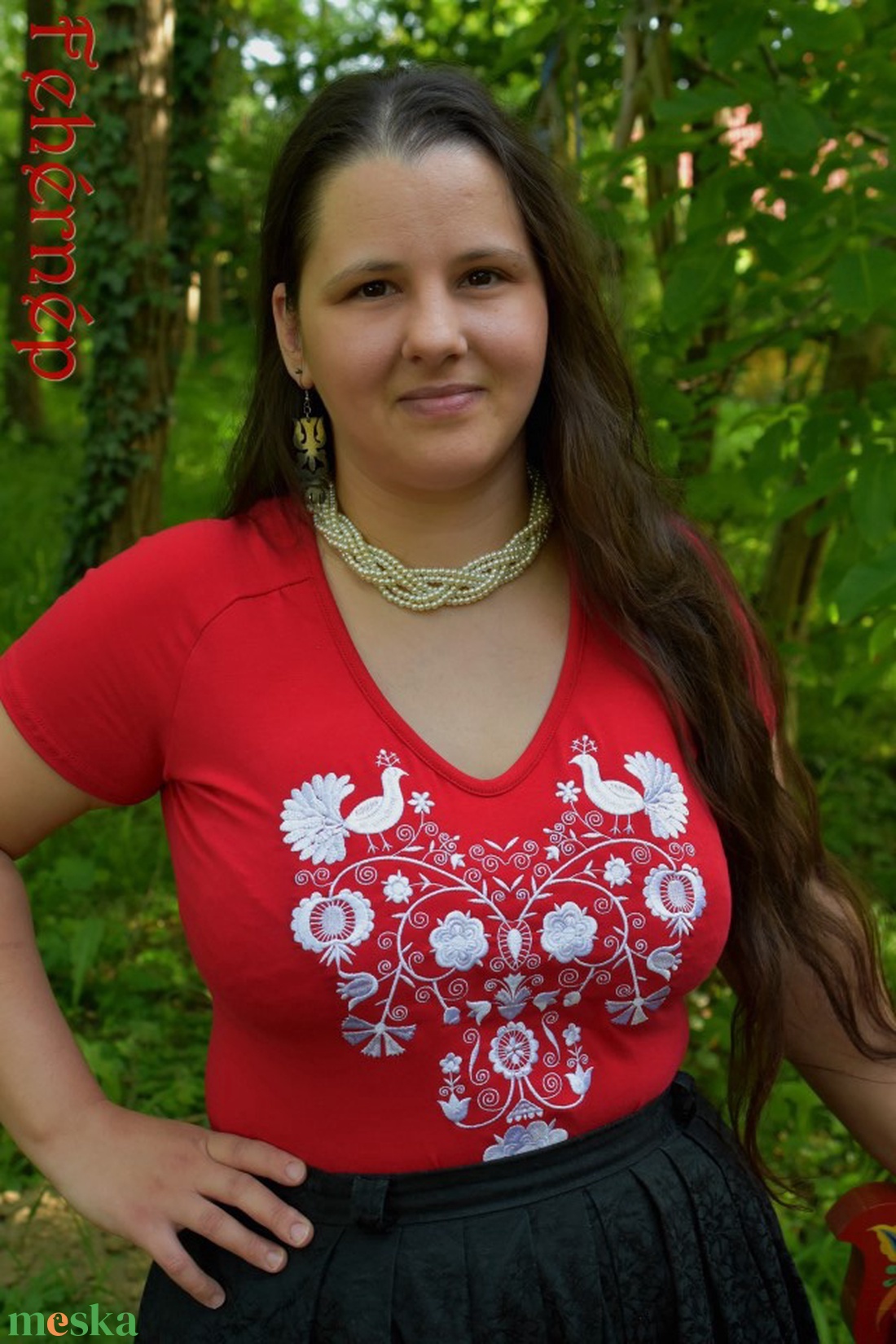 Rábaközi Fehérnép piros-fehér RU - ruha & divat - női ruha - póló, felső - Meska.hu