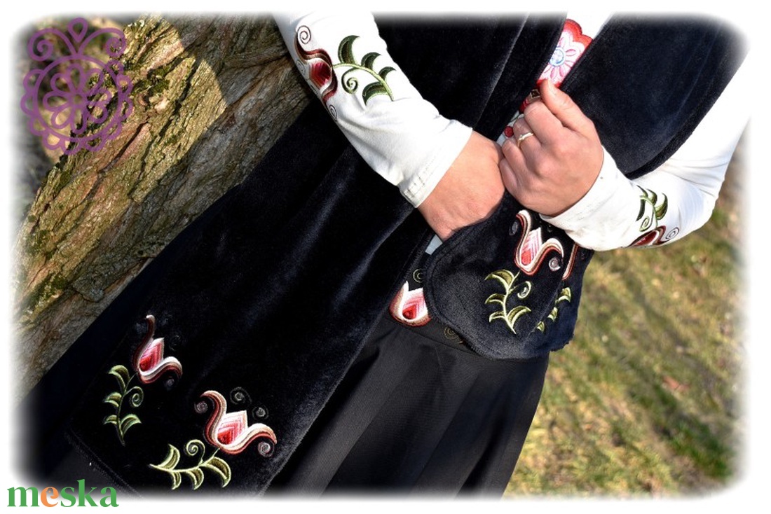 Kunhímzéssel díszített téli sál  fekete - ruha & divat - sál, sapka, kendő - sál - Meska.hu