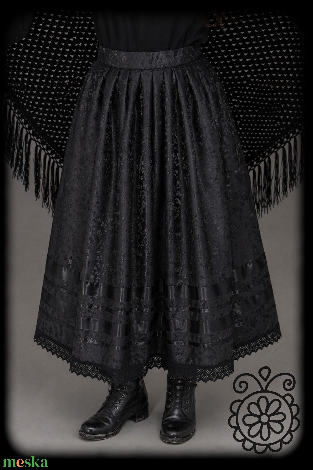 Kánya szoknya � fekete brokát - ruha & divat - női ruha - szoknya - Meska.hu
