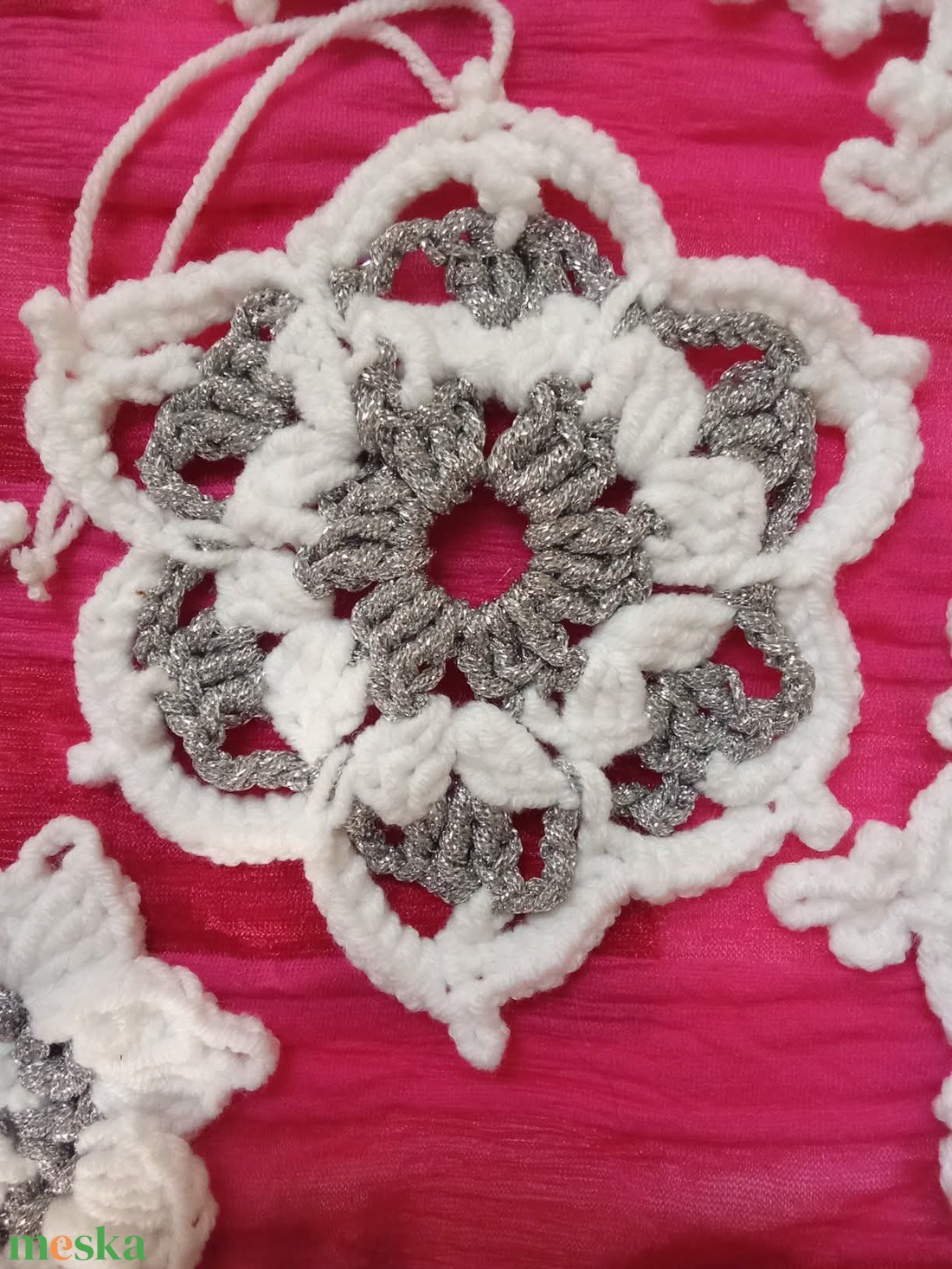 Karácsonyi hópehely dîszek - karácsony - karácsonyi lakásdekoráció - karácsonyfadíszek - Meska.hu