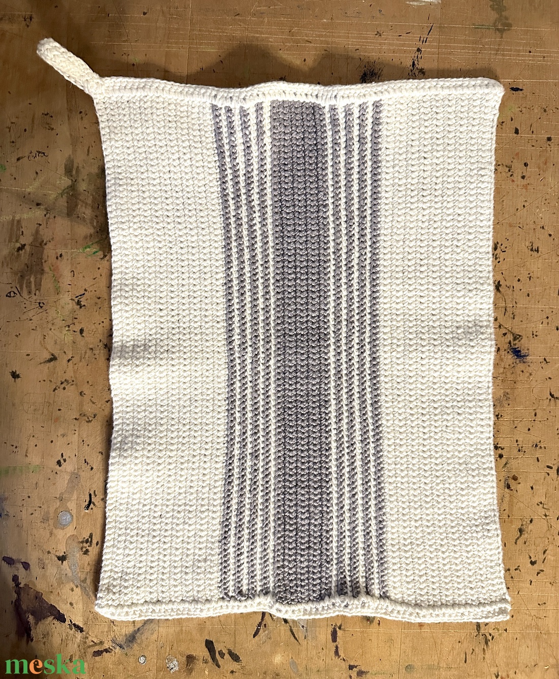 Szürke csíkos horgolt kéztörlő - otthon & életmód - fürdőszoba - törölköző - Meska.hu