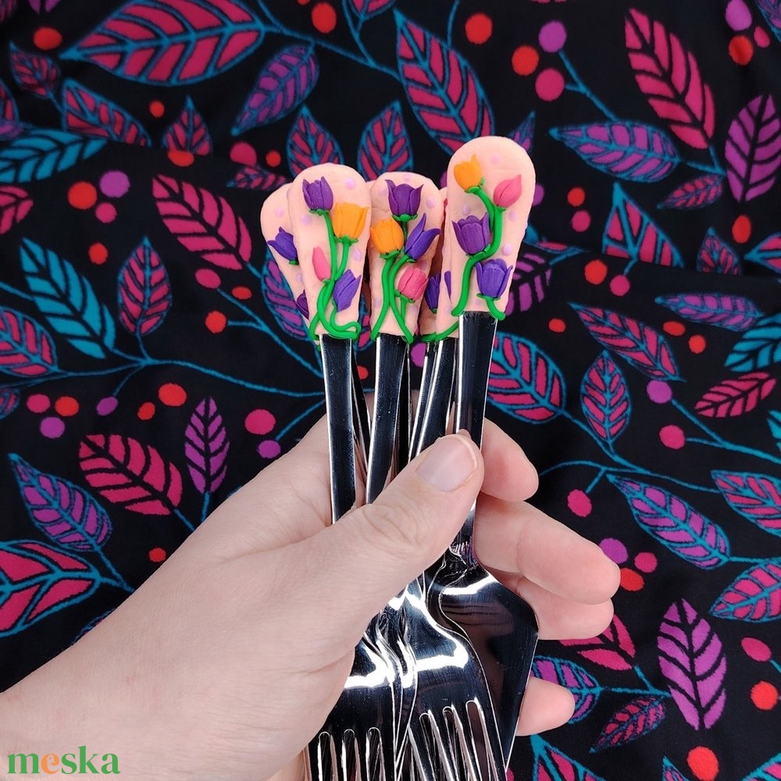 Tulipán mintás desszertes készlet - 7 darabos szett - 6 db villa és 1 db tortalapát - otthon & életmód - konyhafelszerelés, tálalás - tálalás - kanál & villa - Meska.hu