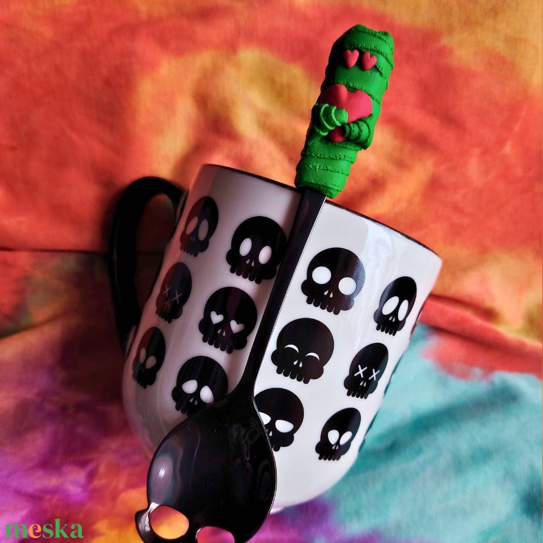 Fáslisfiú, szerelmes múmia koponyás kanál, ajándék bögrével - otthon & életmód - konyhafelszerelés, tálalás - tálalás - bögre & csésze - Meska.hu