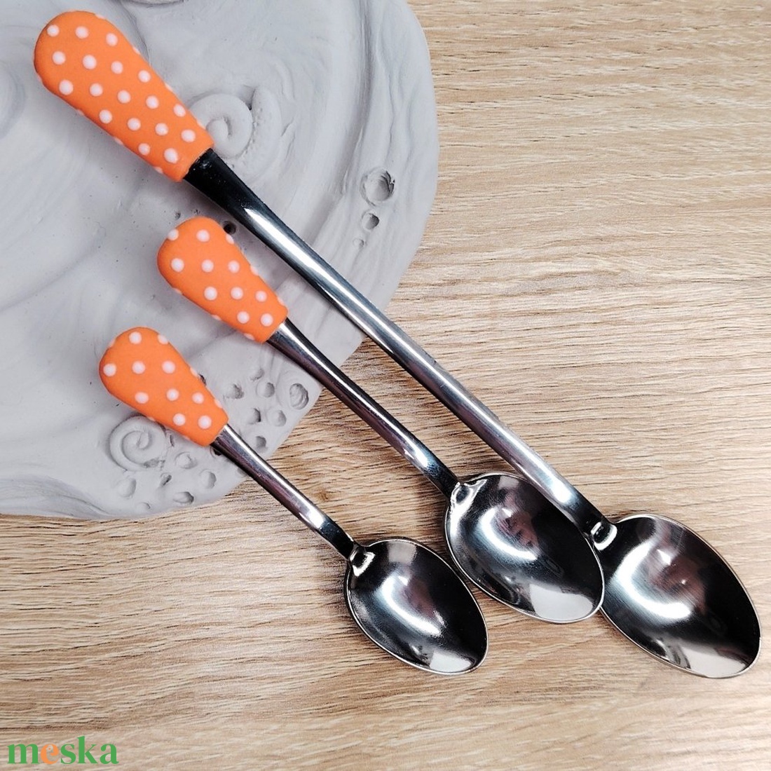 Narancssárga-fehér pöttyös kiegészítő kanálkészlet - 3 darabos szett - otthon & életmód - konyhafelszerelés, tálalás - tálalás - kanál & villa - Meska.hu