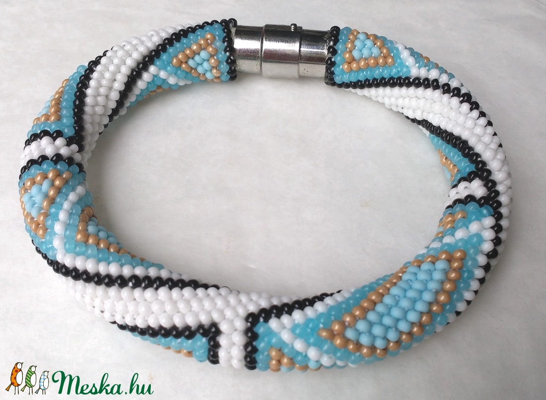 gyöngyhorgolt karkötő - ékszer - karkötő - gyöngyös karkötő - Meska.hu