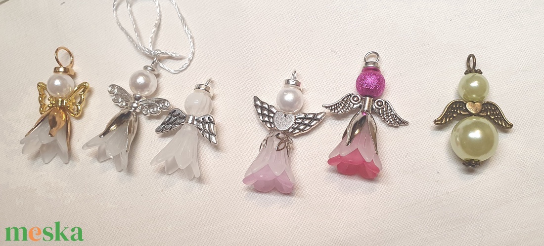 Gyöngy angyalkák - táska & tok - kulcstartó & táskadísz - kulcstartó - Meska.hu