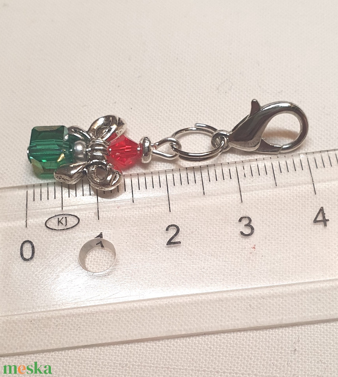 Ajándék csomag táskadísz - táska & tok - kulcstartó & táskadísz - kulcstartó - Meska.hu