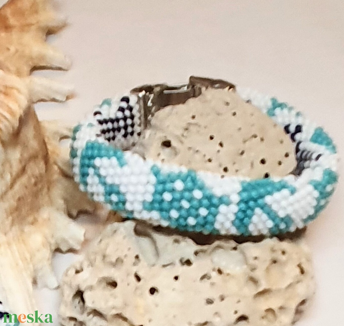 Horgonyos lapos karkötő - ékszer - karkötő - gyöngyös karkötő - Meska.hu