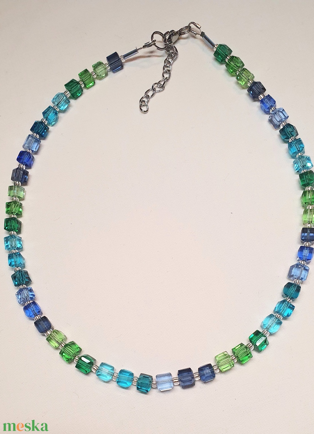 CUBE kék-zöld nyakl�nc - ékszer - nyaklánc - gyöngyös nyaklánc - Meska.hu