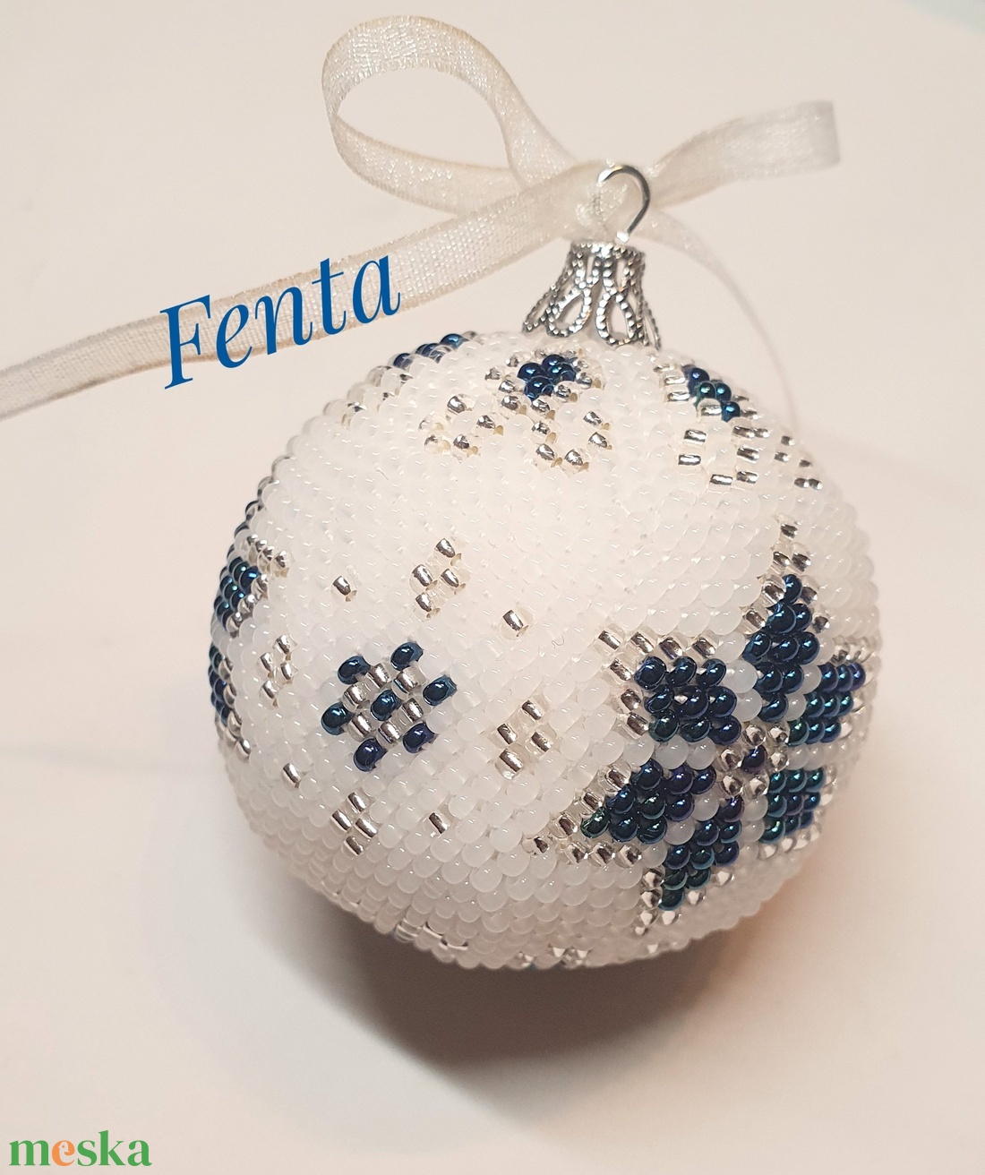 gömb karácsonyi dísz - karácsony - karácsonyi lakásdekoráció - karácsonyi manók, figurák - Meska.hu