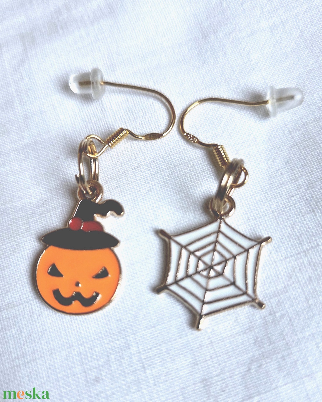 Halloween tök-pókháló fülbevaló - ékszer - fülbevaló - lógó fülbevaló - Meska.hu