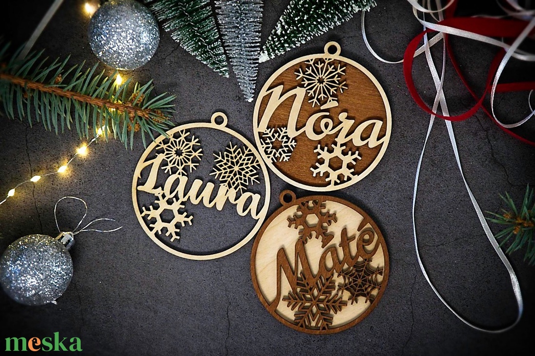 Névre szóló karácsonyfadísz - karácsony - karácsonyi lakásdekoráció - karácsonyfadíszek - Meska.hu