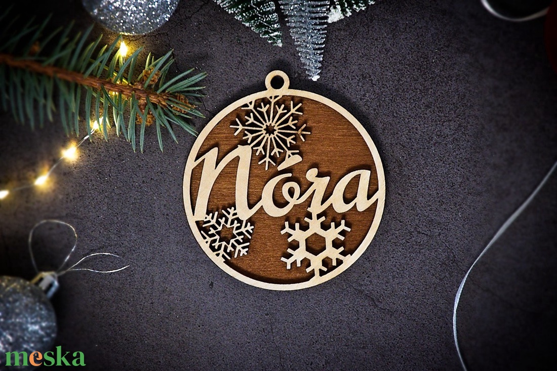 Névre szóló karácsonyfadísz - karácsony - karácsonyi lakásdekoráció - karácsonyfadíszek - Meska.hu