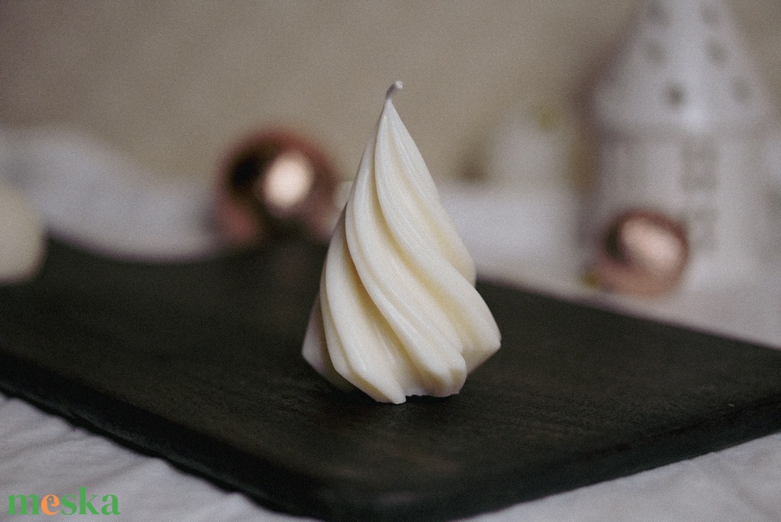 Karácsonyfa szójagyertya - karácsony - karácsonyi lakásdekoráció - karácsonyi illatgyertya, mécses - Meska.hu