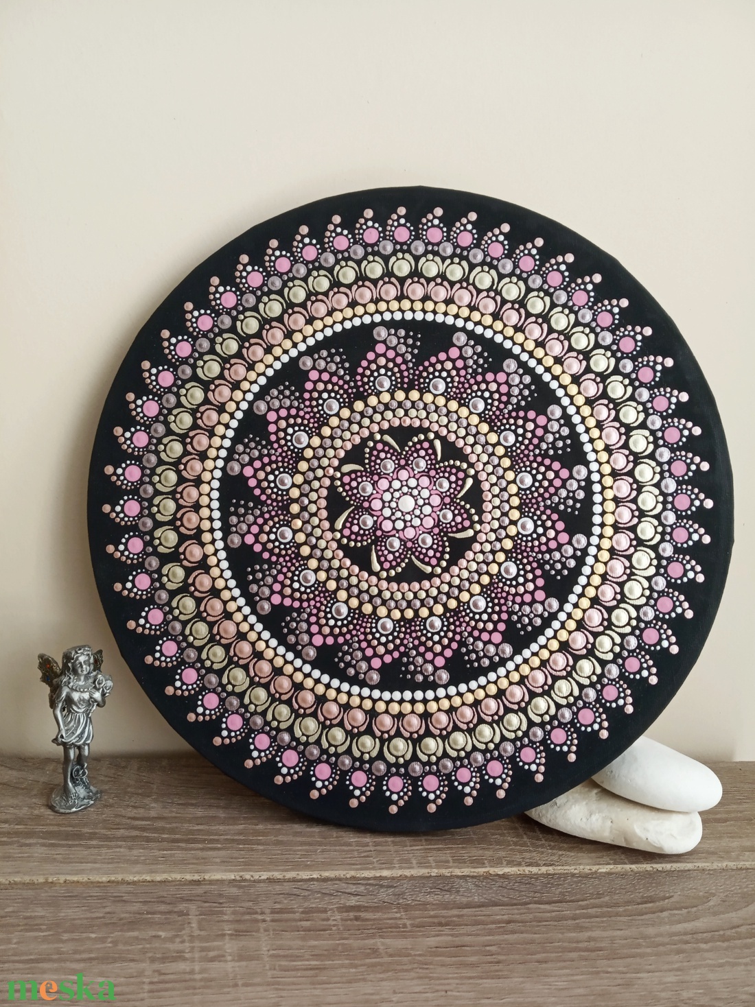 Pontozott mandala - Rózsaszín kör alakú - otthon & életmód - dekoráció - kép & falikép - vászonkép - Meska.hu Pontozott mandala - Rózsaszín kör alakú - otthon & életmód - dekoráció - kép & falikép - vászonkép - Meska.hu
