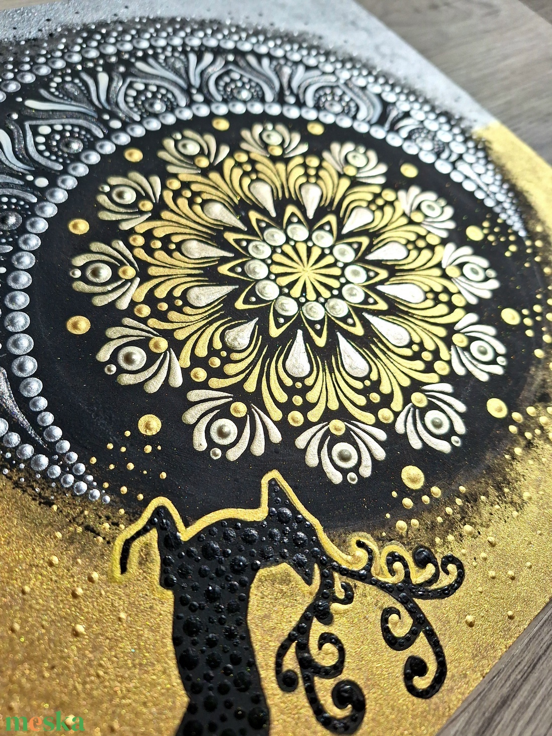 Pontozott mandala - Szarvas, arany-ezüst - otthon & életmód - dekoráció - spiritualitás - mandala - Meska.hu