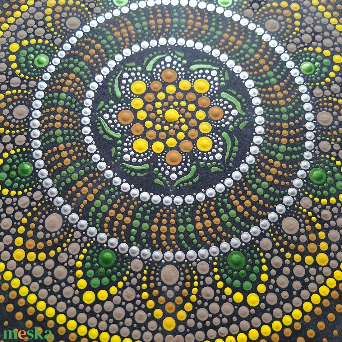 Pontozott mandala - Barna, sárga, zöld - otthon & életmód - dekoráció - spiritualitás - mandala - Meska.hu Pontozott mandala - Barna, sárga, zöld - otthon & életmód - dekoráció - spiritualitás - mandala - Meska.hu