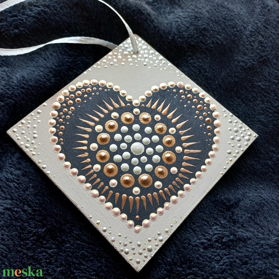 Pontozott mandala- Szív akasztós - otthon & életmód - dekoráció - spiritualitás - mandala - Meska.hu Pontozott mandala- Szív akasztós - otthon & életmód - dekoráció - spiritualitás - mandala - Meska.hu