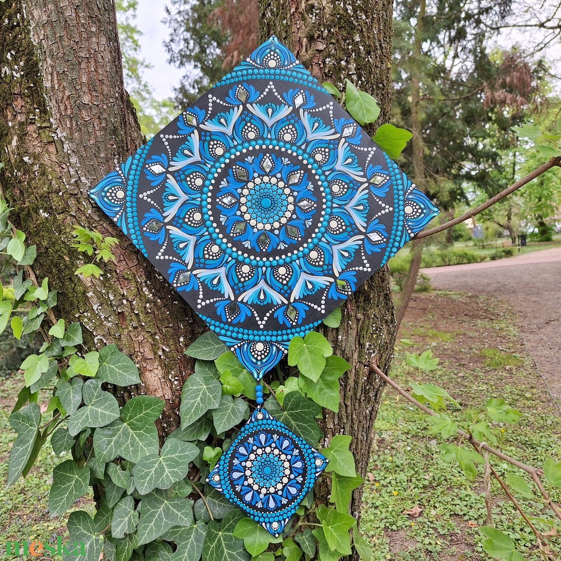 Pontozott mandala - tükrös, kék - otthon & életmód - dekoráció - spiritualitás - mandala - Meska.hu Pontozott mandala - tükrös, kék - otthon & életmód - dekoráció - spiritualitás - mandala - Meska.hu