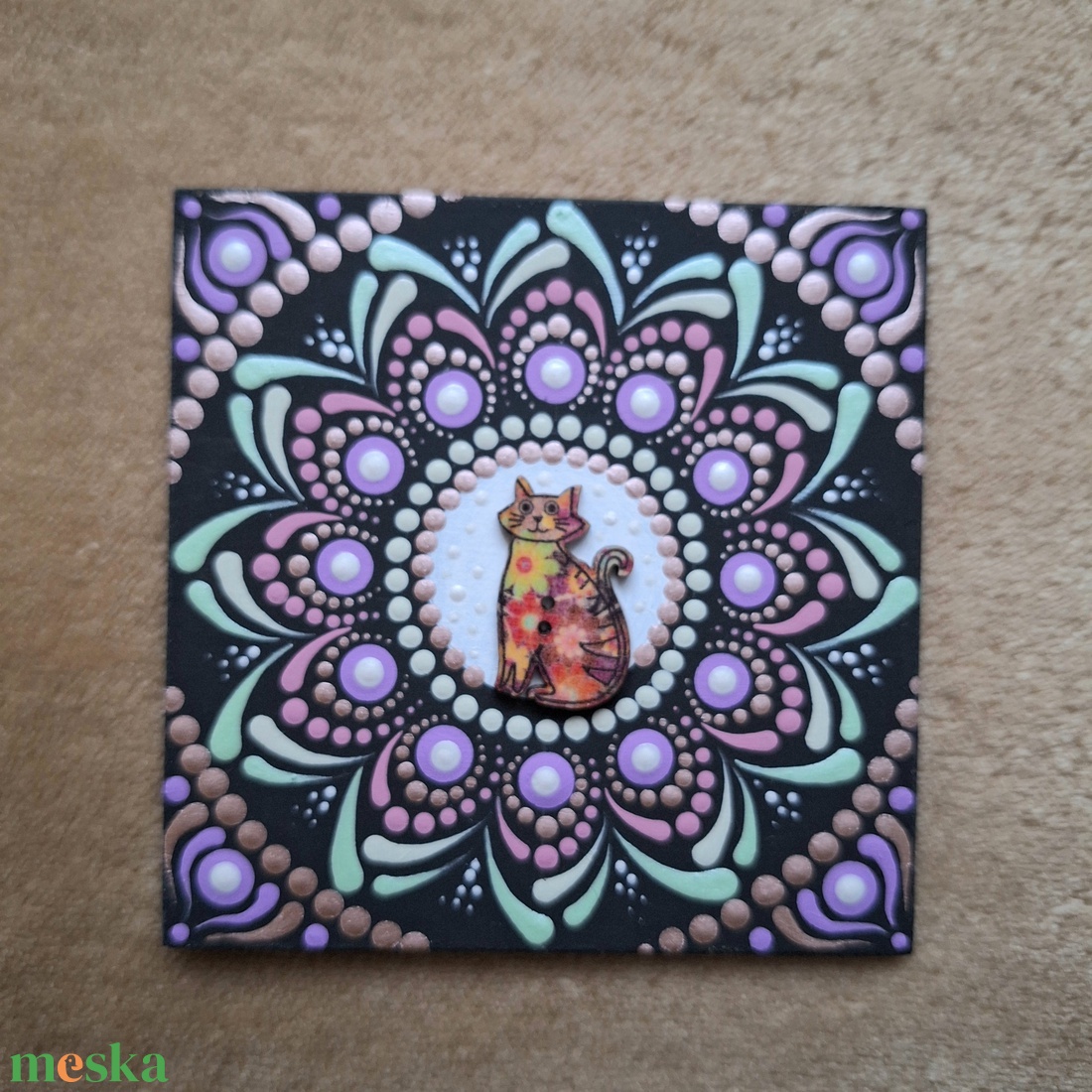 Pontozott mandala- Hűtőmágnes cica - otthon & életmód - dekoráció - spiritualitás - mandala - Meska.hu