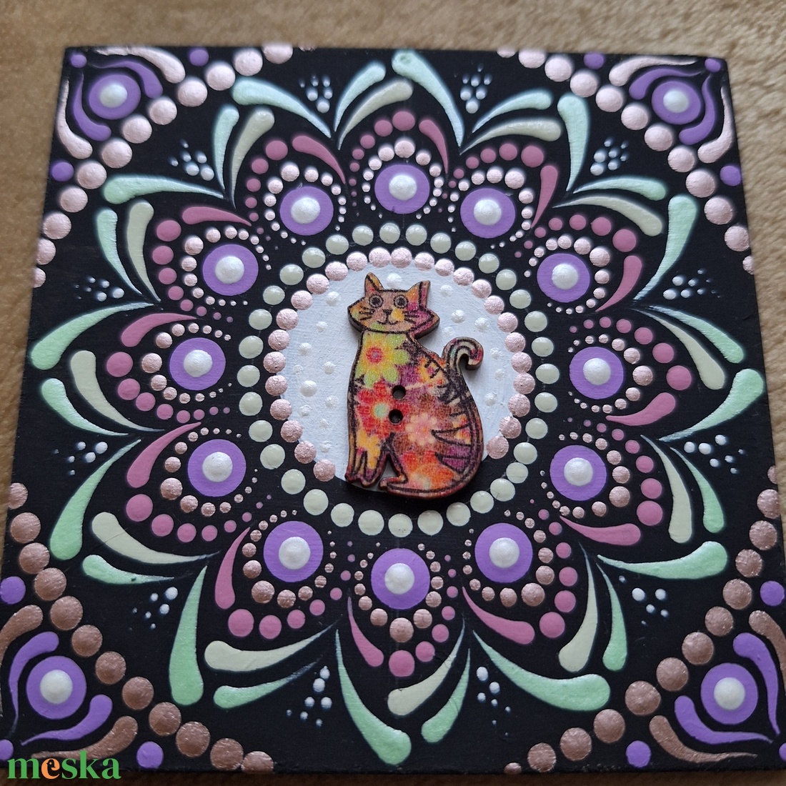 Pontozott mandala- Hűtőmágnes cica - otthon & életmód - dekoráció - spiritualitás - mandala - Meska.hu