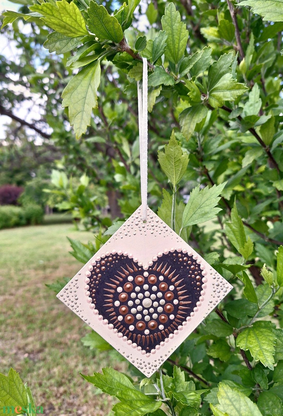 Pontozott mandala - Szív függő - otthon & életmód - dekoráció - spiritualitás - mandala - Meska.hu