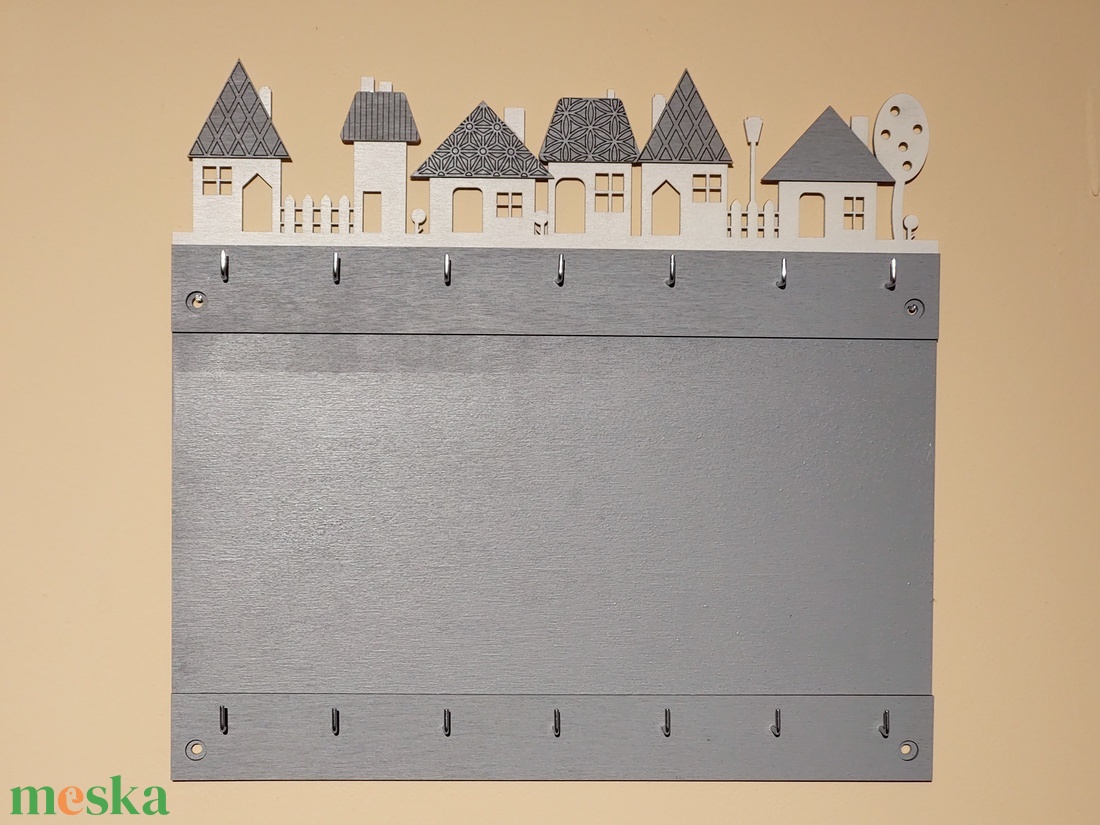 Házikós fali kulcstartó, 2x7 akasztós, 30cm széles - otthon & életmód - dekoráció - fali és függő dekoráció - fali kulcstartó - Meska.hu Házikós fali kulcstartó, 2x7 akasztós, 30cm széles - otthon & életmód - dekoráció - fali és függő dekoráció - fali kulcstartó - Meska.hu