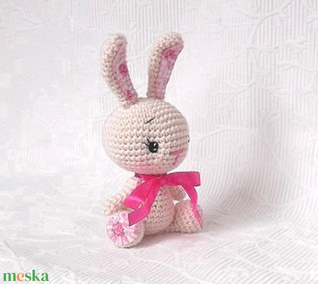 Nyuszi - amigurumi - játék & sport - plüssállat & játékfigura - nyuszi - Meska.hu