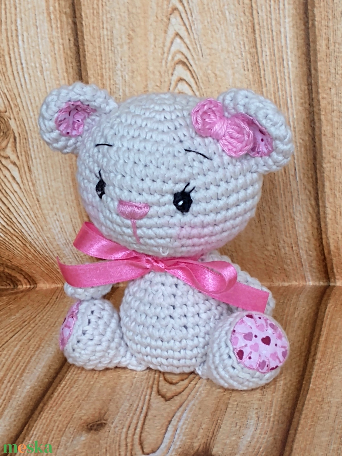 Maci lány - rózsaszín - szívecskés - egyedi - horgolt marokállat - amigurumi - játék & sport - plüssállat & játékfigura - maci - Meska.hu Maci lány - rózsaszín - szívecskés - egyedi - horgolt marokállat - amigurumi - játék & sport - plüssállat & játékfigura - maci - Meska.hu