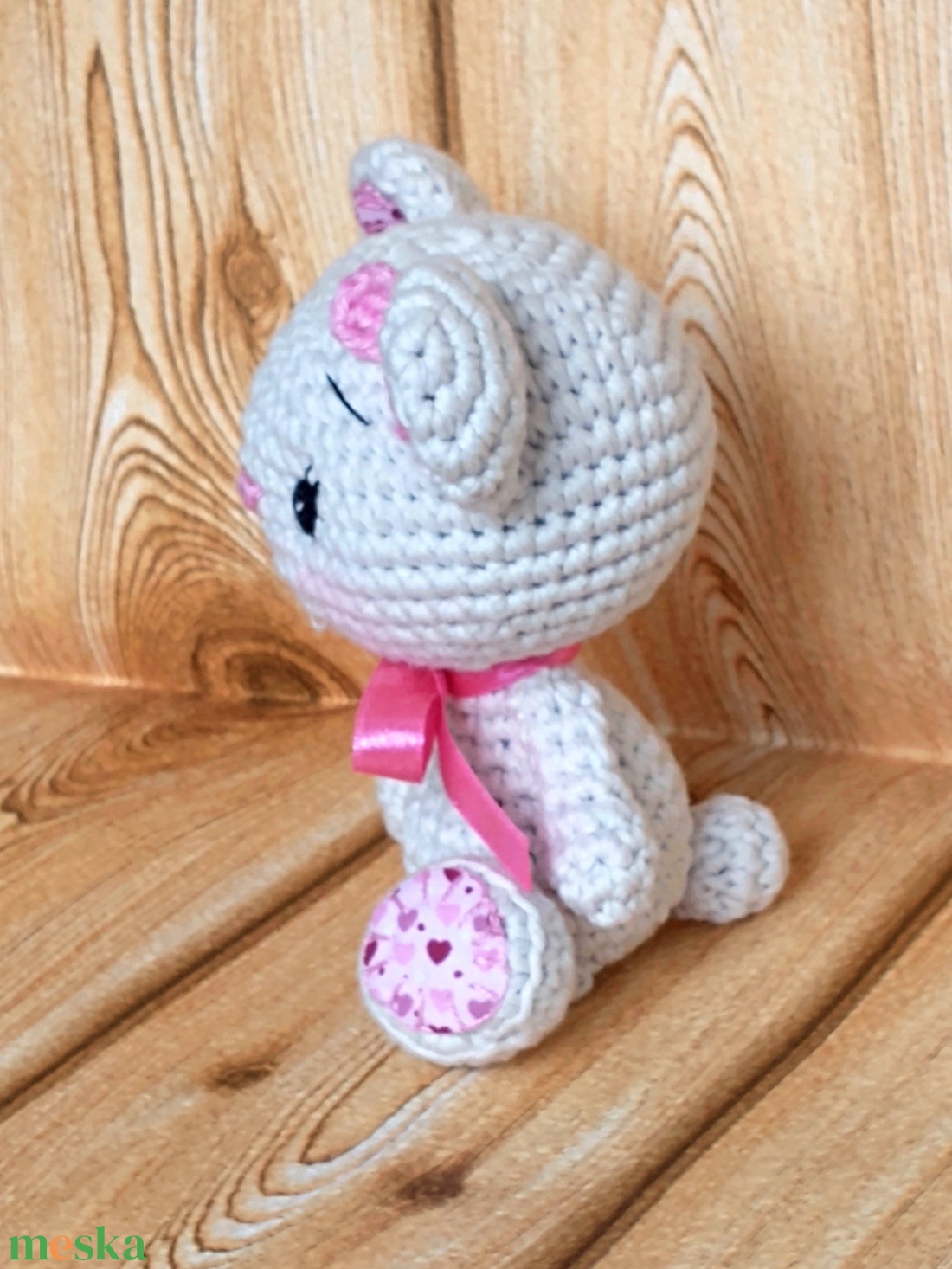 Maci lány - rózsaszín - szívecskés - egyedi - horgolt marokállat - amigurumi - játék & sport - plüssállat & játékfigura - maci - Meska.hu Maci lány - rózsaszín - szívecskés - egyedi - horgolt marokállat - amigurumi - játék & sport - plüssállat & játékfigura - maci - Meska.hu
