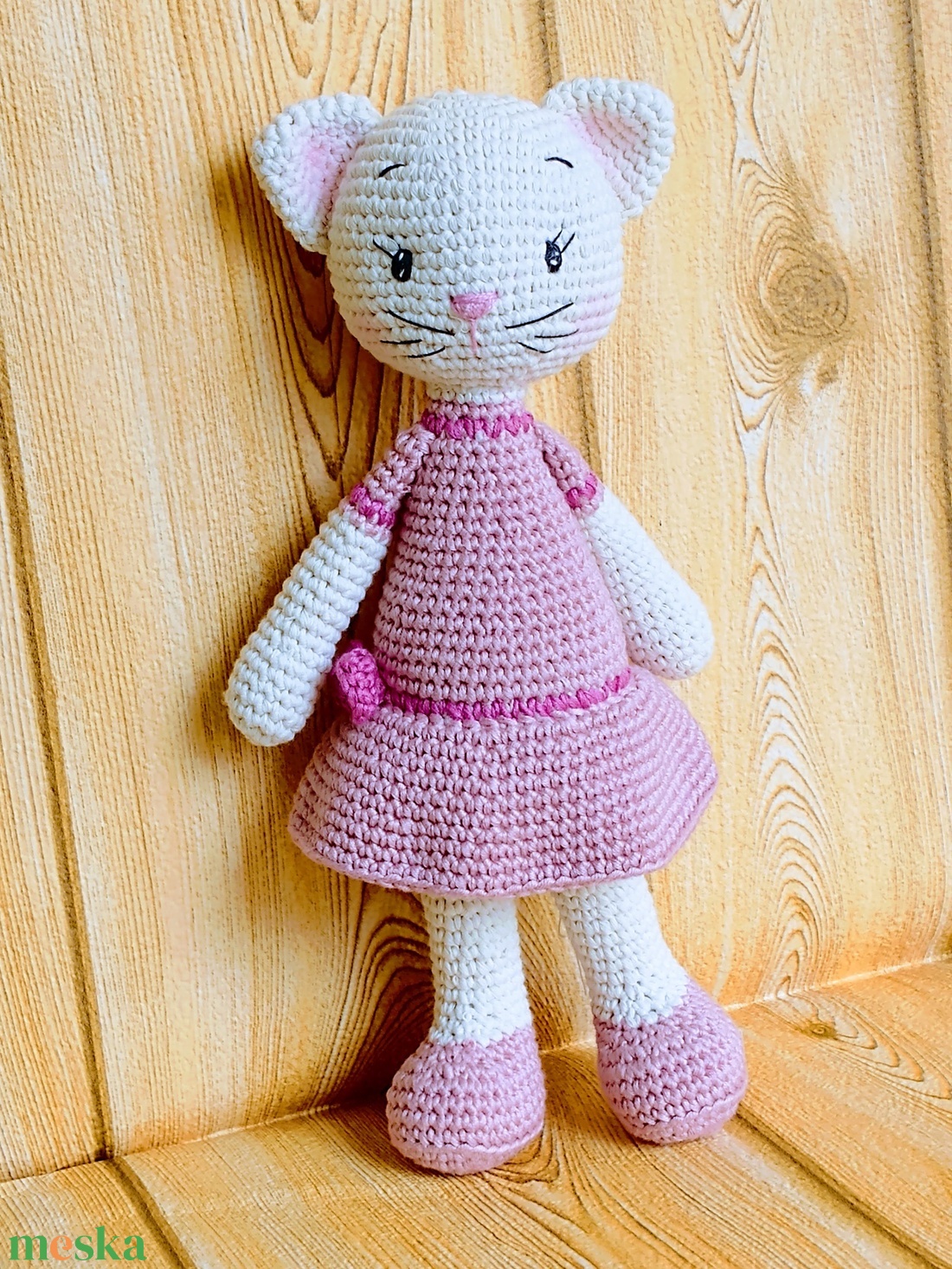Cica kislány - rózsaszín ruhás - egyedi - amigurumi - horgolt - játék & sport - plüssállat & játékfigura - cica - Meska.hu Cica kislány - rózsaszín ruhás - egyedi - amigurumi - horgolt - játék & sport - plüssállat & játékfigura - cica - Meska.hu