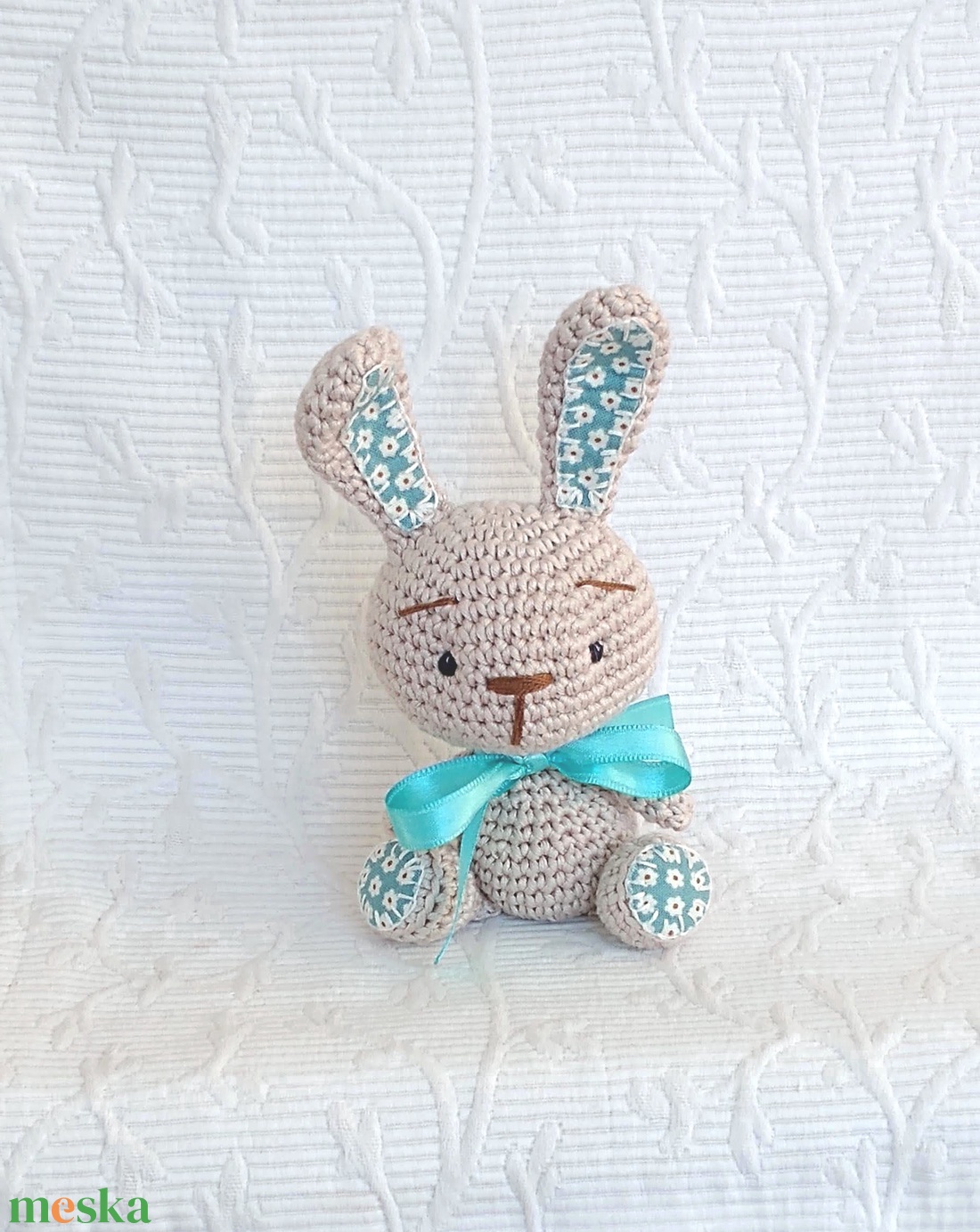 Egyedi- horgolt nyuszi - türkiz pamutvászonnal -szürkésdrapp-marokállat - játék & sport - plüssállat & játékfigura - nyuszi - Meska.hu