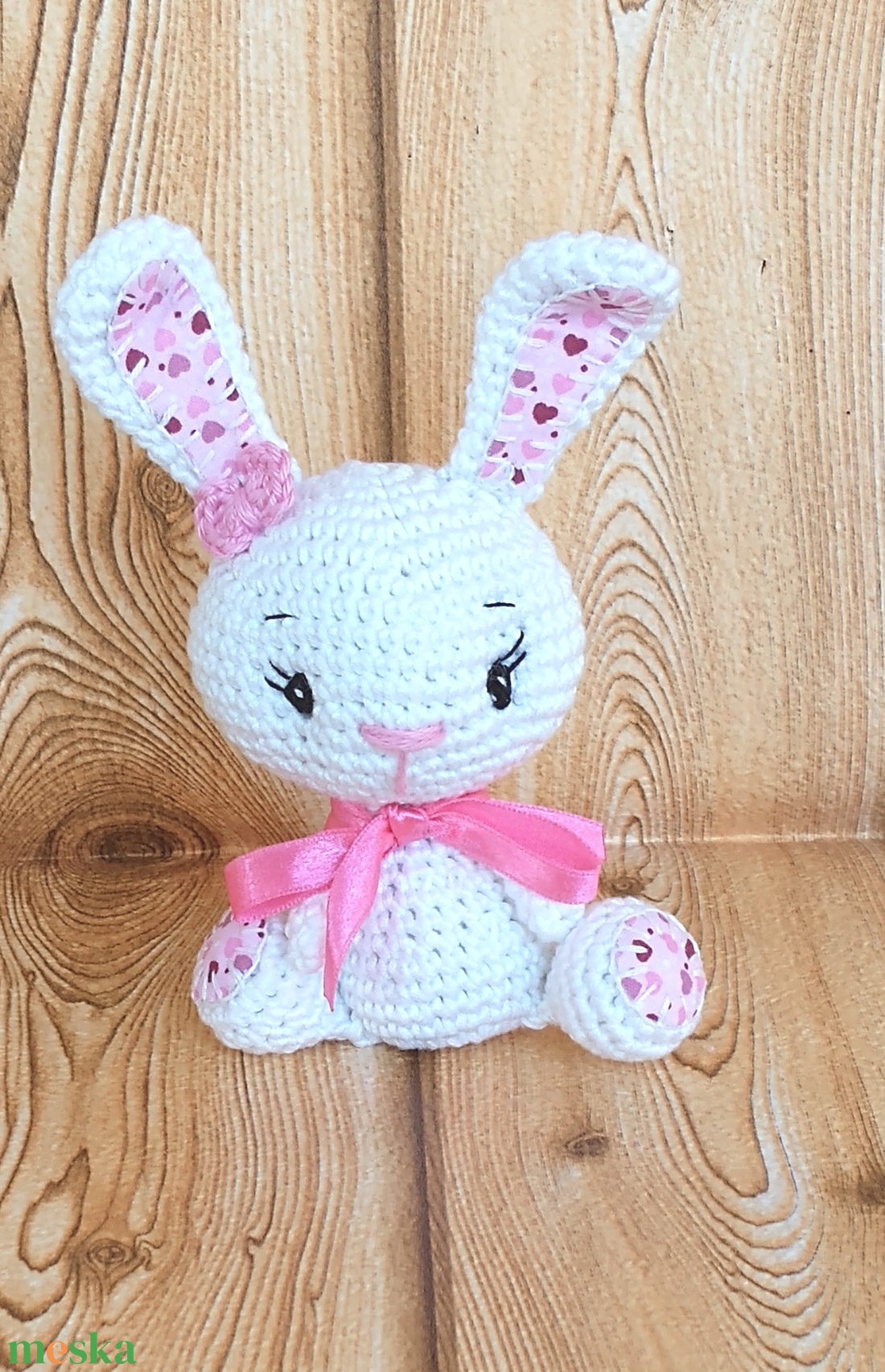 Fehér Nyuszi lány - szivecskés - pink szalagos - horgolt marokállat - játék & sport - plüssállat & játékfigura - nyuszi - Meska.hu
