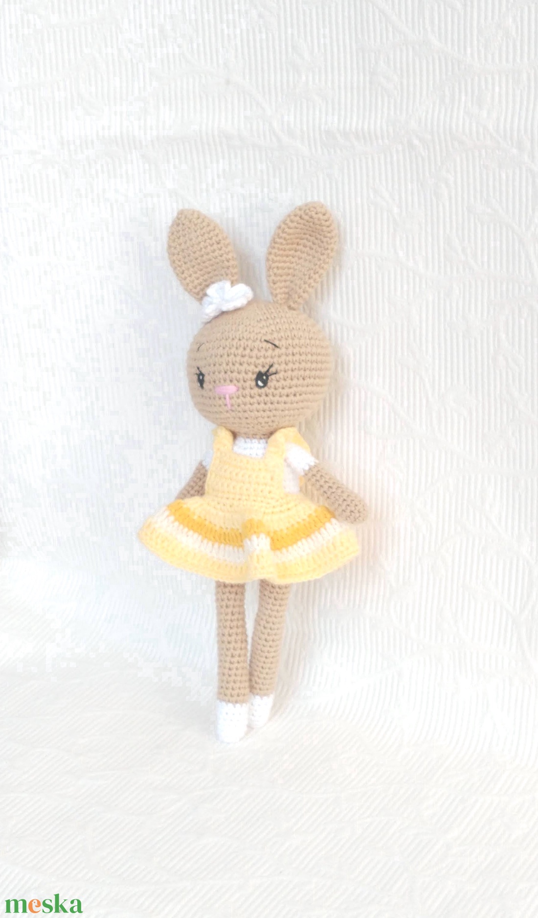 Bézs - horgolt nyuszilány -sárga ruhás - horgolt nyuszi figura - játék & sport - plüssállat & játékfigura - nyuszi - Meska.hu